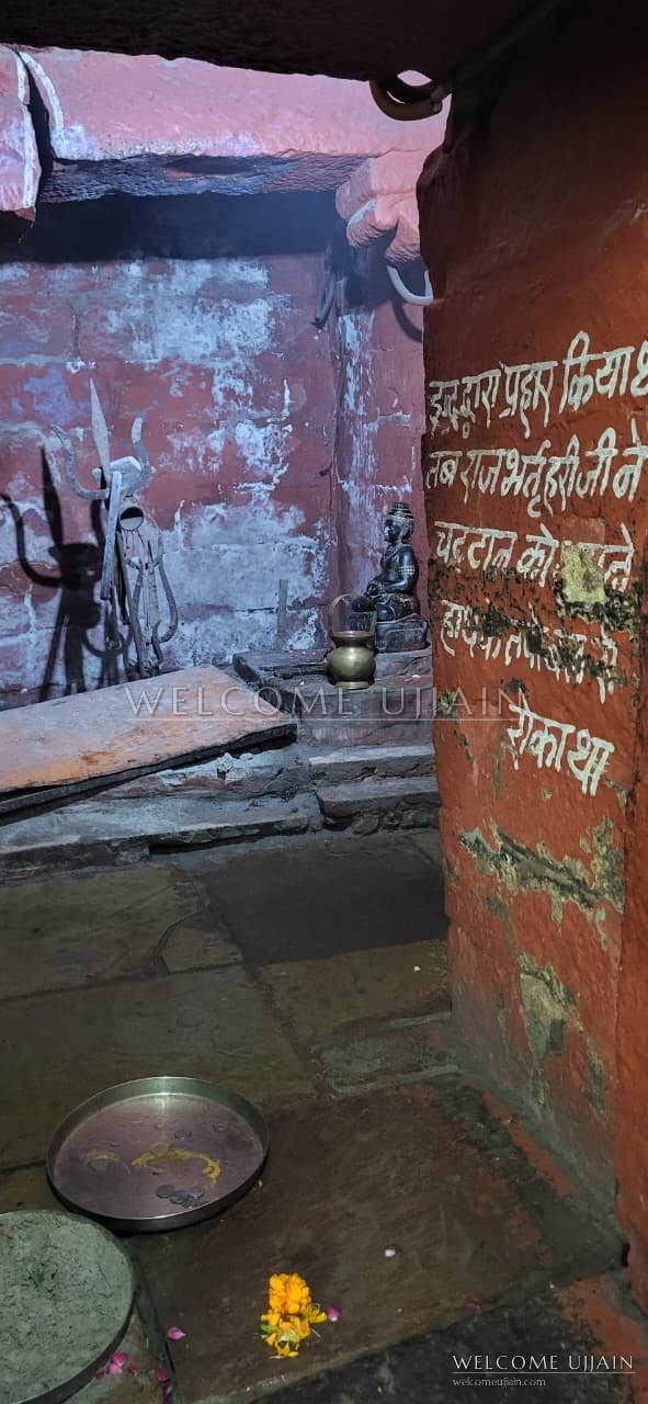 Bhartrihari Caves — At the caves