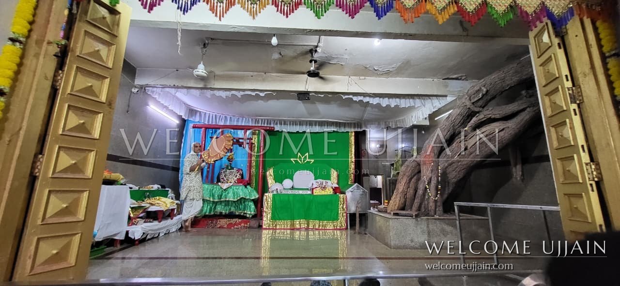 Sandipani Ashram — Within the ashram