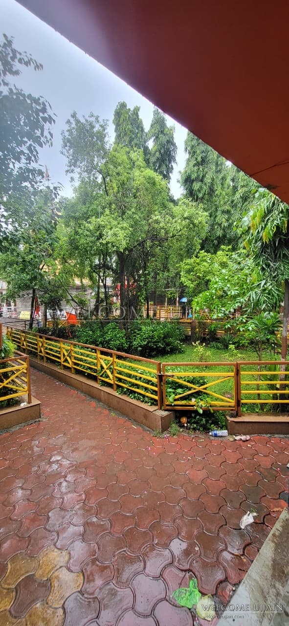 Sandipani Ashram — At the ashram